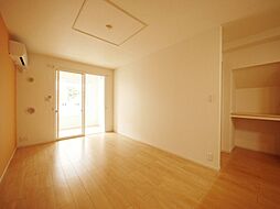 サンリット・ヒル 101 1階1LDKのリビング/ダイニング