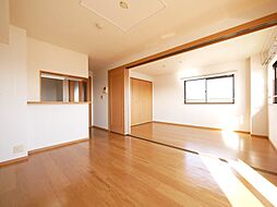 白蔵　IV 301 3階2LDKのリビング/ダイニング