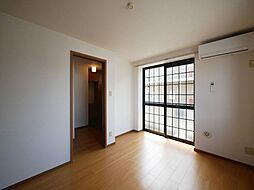 ラーディクス・K 102 1階2DKのリビング/ダイニング