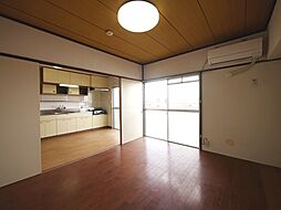 Fビル 201 2階2DKのリビング/ダイニング