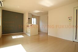 ドエル池の内 102 1階2LDKのリビング/ダイニング