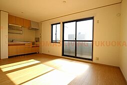 デビューOne A301 3階2LDKのリビング/ダイニング