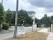 鳥栖市立鳥栖小学校（737m）