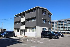 chouette(シュエット) 101 ｜ 石川県金沢市（賃貸アパート1LDK・1階・46.72㎡） その1