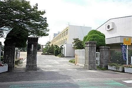 古知野南小学校 1300m