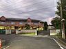 周辺：新田保育園まで　1300m　徒歩約17分●受入年齢：生後6か月～。午前7時15分から午後7時まで。定員120人。電車が良く見えるのんびりした保育園。