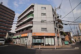 ハイツ加賀  ｜ 大阪府富田林市若松町1丁目（賃貸マンション1R・5階・18.00㎡） その1