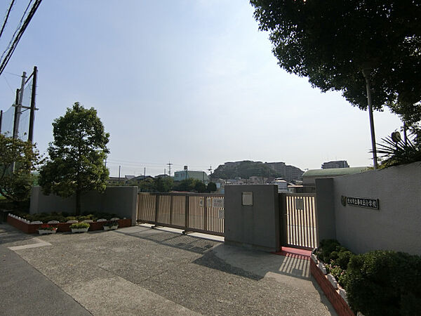 画像27:茨木市立春日丘小学校(小学校)まで780m