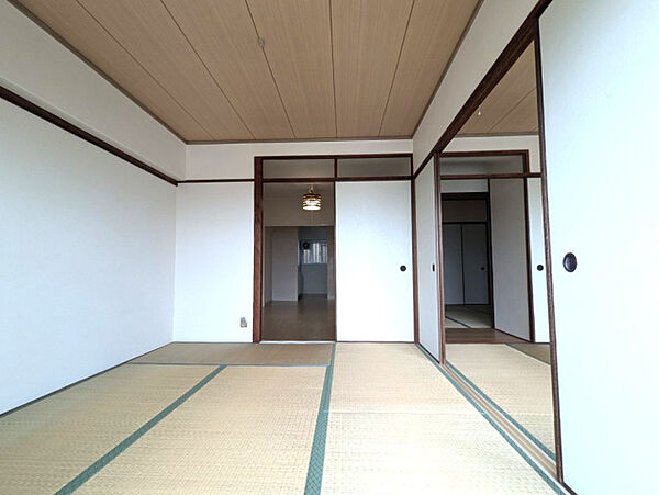 ローレルハイツ茨木総持寺2号館 ｜大阪府茨木市東太田１丁目(賃貸マンション3LDK・9階・60.50㎡)の写真 その10