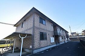 香川県木田郡三木町大字田中（賃貸アパート2LDK・1階・55.44㎡） その1