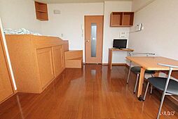 レオパレスVinghtSix 1階1Kのリビング/ダイニング