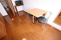 レオパレス栗林南 1階1Kのリビング/ダイニング