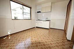 プレステージ番町 2階1Kのリビング/ダイニング