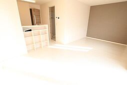 クレセール三谷 1階1LDKのリビング/ダイニング