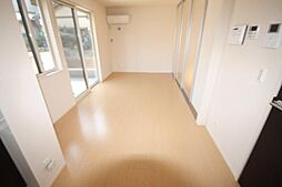 Laxa CourtII 2階1LDKのリビング/ダイニング