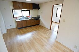 JR可部線 下祇園駅 徒歩9分の賃貸アパート 1階2LDKのリビング/ダイニング