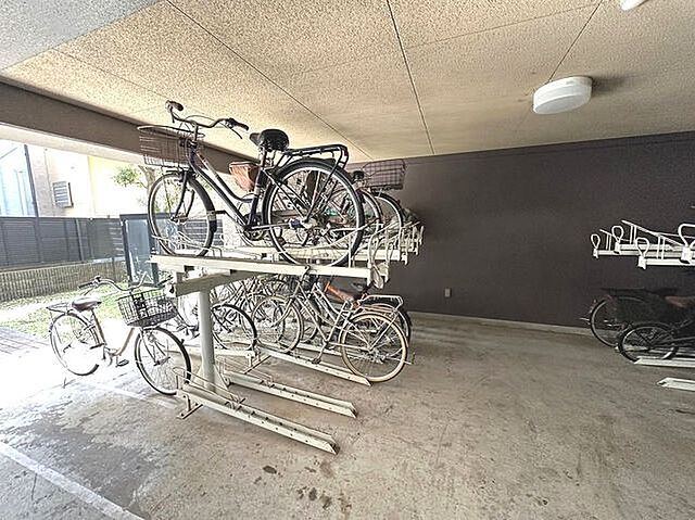  レーベンハイム北綾瀬 1階/-