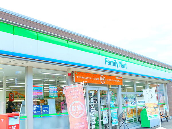 画像23:ファミリーマート氷上町稲継店まで５７０ｍ
