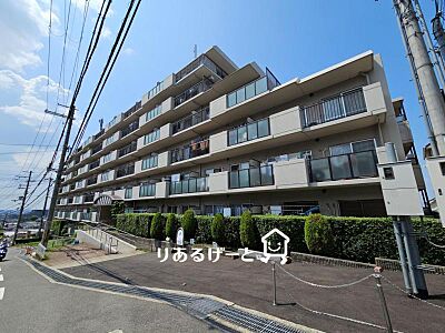 外観:近鉄線「石切」駅まで徒歩7分!通勤・通学に便利な立地! 外観:近鉄線「石切」駅まで徒歩7分!通勤・通学に便利な立地!