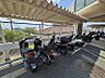 駐車場：バイク置き場：管理が行き届いています。