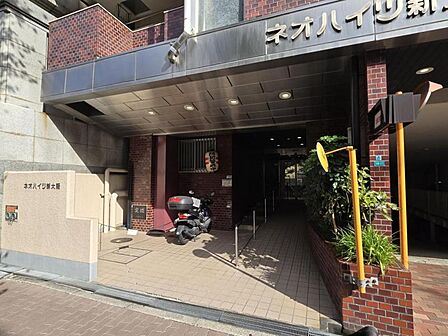 スロープ付きでとても安心ですね