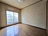 洋室：洋室6帖：バルコニーに面したお部屋は日当たり、通風良好です！