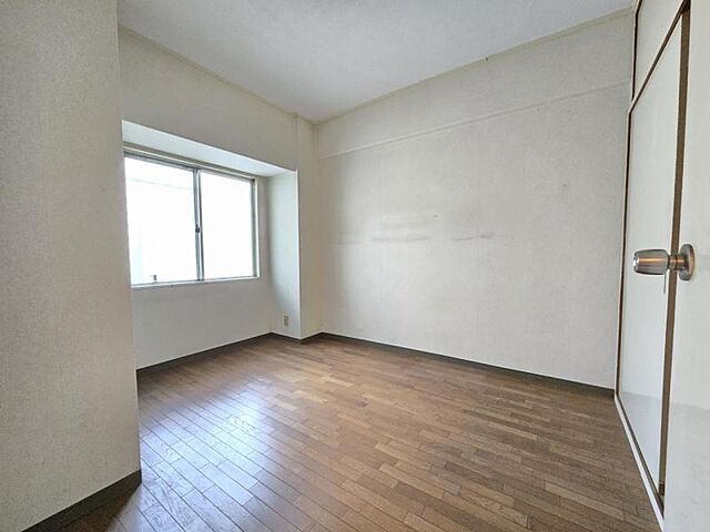 室内 日商岩井野江マンション 1階/-