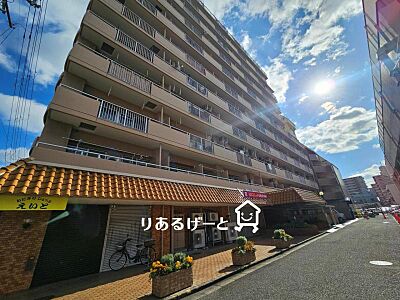外観:スーパー・コンビニが徒歩近くにありお買物も便利な環境ですね! 外観:スーパー・コンビニが徒歩近くにありお買物も便利な環境ですね!