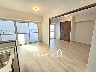 外観:LDK:隣り合うお部屋と合わせたレイアウトも可能です! 外観:LDK:隣り合うお部屋と合わせたレイアウトも可能です!