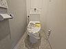 トイレ：使いやすいサイドパネル仕様の温水洗浄便座付トイレです！