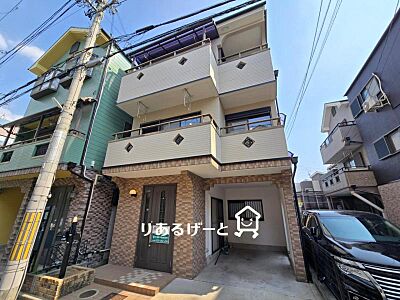 外観:採光や風通しが確保しやすく、家族のプライバシーも守れるなどメリットの多い2階リビングのお家! 外観:採光や風通しが確保しやすく、家族のプライバシーも守れるなどメリットの多い2階リビングのお家!