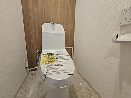 新しいトイレは清潔感があって気持ちいいですね♪