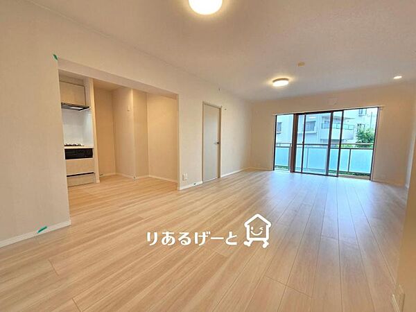 リビング/ダイニングを拡大表示