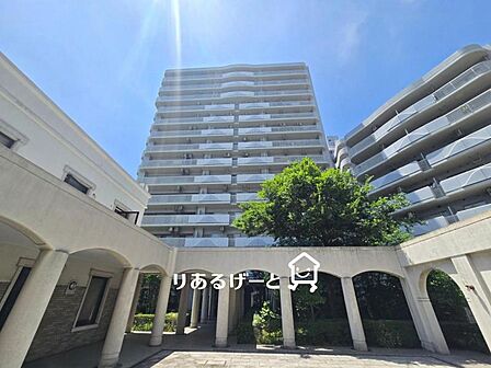 商業施設や公共施設が充実した好立地物件です！