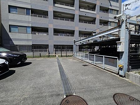 敷地内駐車場!最新の空き状況はお調べしますので、お気軽にお尋ねください。