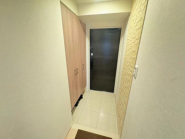 玄関を拡大表示