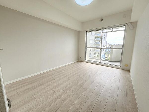 寝室を拡大表示