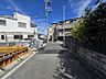 外観：車通りの少ない立地で小さなお子様やご年配の方にも安心！