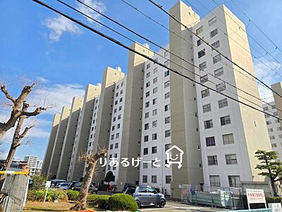 外観:JR「塚本駅」徒歩10分!周辺施設も充実の好立地マンション。 外観:JR「塚本駅」徒歩10分!周辺施設も充実の好立地マンション。