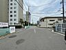 その他：しっかり舗装もされているので、ベビーカーや自転車で通っても快適に通行できます