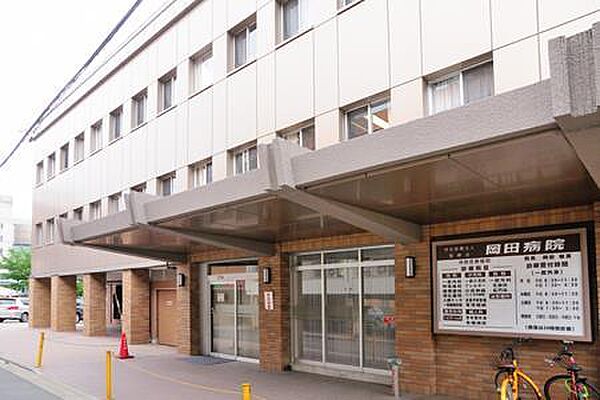 画像24:岡田病院(890m)