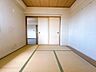 その他：畳ならではの落ち着いた雰囲気が魅力で、くつろぎの空間や客間としてもお使いいただけます