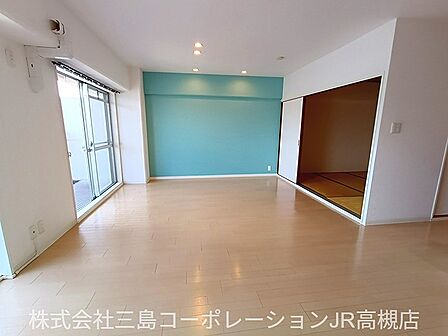■LDK(約18帖)/開放感抜群!7階の眺望を楽しむ約18帖LDK。