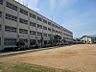 周辺：高槻市立南大冠小学校（330m）