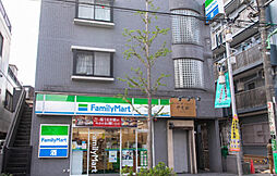 【コンビニエンスストア】ファミリーマート 代沢五丁目店まで319ｍ