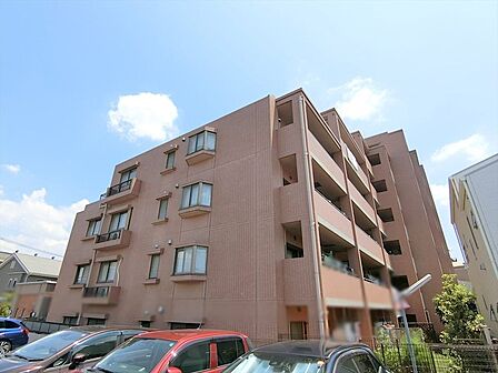 ご見学の際は最寄駅やご自宅への送迎も承ります。対応可能エリアはスタッフまでお問合せください。