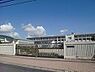 周辺：和田小学校【鹿児島市立和田小学校】は、和田2丁目に位置する1902年創立の小学校です。令和3年度の生徒数は782人で、27クラスあります。校訓は「助け合う子　考える子　がんばる子」です。 1370m