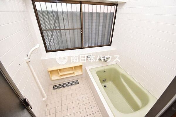 浴室を拡大表示