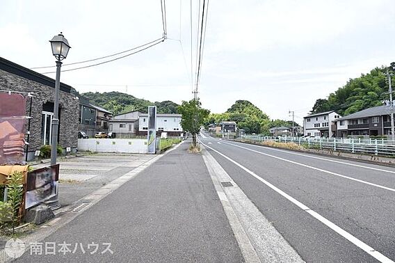 前面道路含む現...