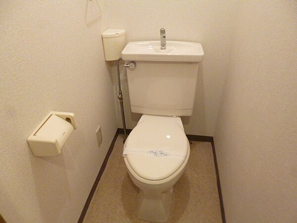 画像22:トイレです（同物件別室の写真です）